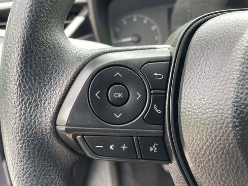 Used 2025 Toyota Corolla LE FWD image 20