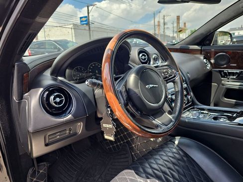Used 2017 Jaguar XJ L Portfolio AWD/4WD image 15