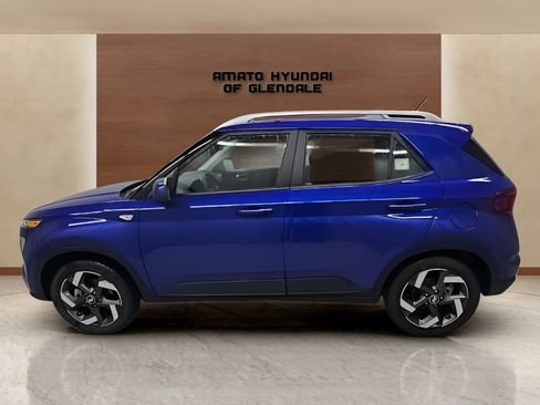 New 2026 Hyundai Venue SEL FWD image 3