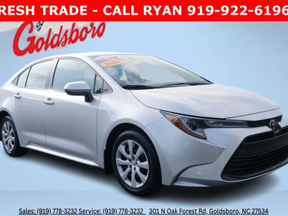 Used 2025 Toyota Corolla LE