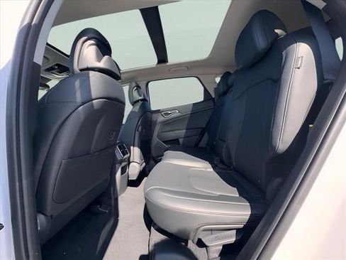New 2026 Kia Sportage EX w/ EX Panorama Roof Package FWD image 15