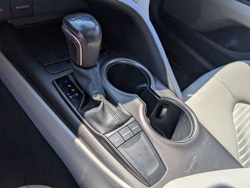 Used 2022 Toyota Camry SE w/ TRD Appearance Package (TMS) image 23