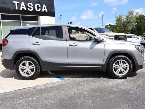 Used 2023 GMC Terrain SLE FWD image 9