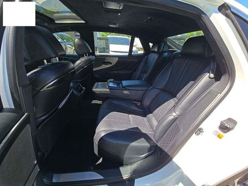 Used 2023 Lexus LS 500h AWD w/ Luxury Package image 9