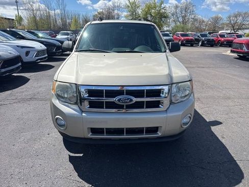 Used 2012 Ford Escape XLT FWD image 4