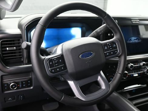 Used 2026 Ford F350 Lariat w/ Chrome Package image 14