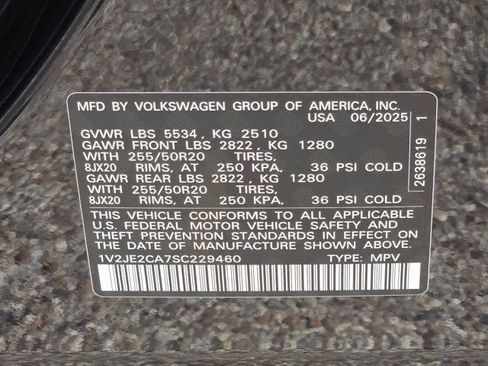 Used 2025 Volkswagen Atlas Cross Sport SE image 33