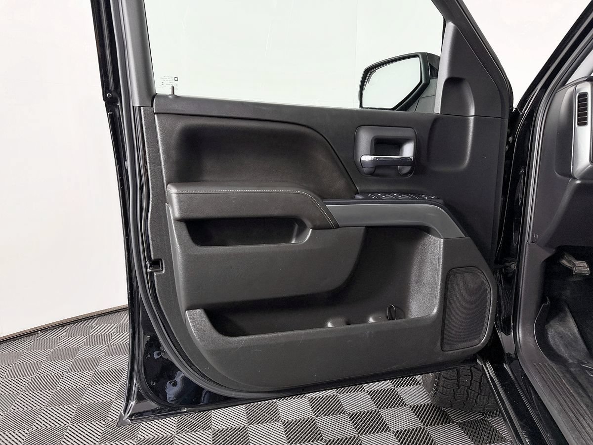 Used 2017 Chevrolet Silverado 1500 LT w/ All Star Edition AWD/4WD image 30