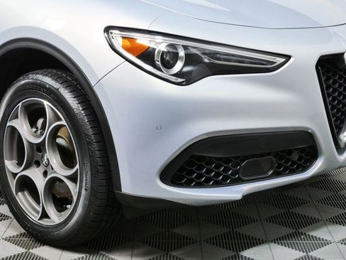 Used 2023 Alfa Romeo Stelvio Sprint RWD image 28