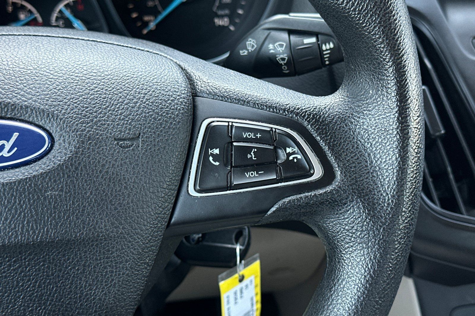 Used 2018 Ford Focus SE FWD image 29