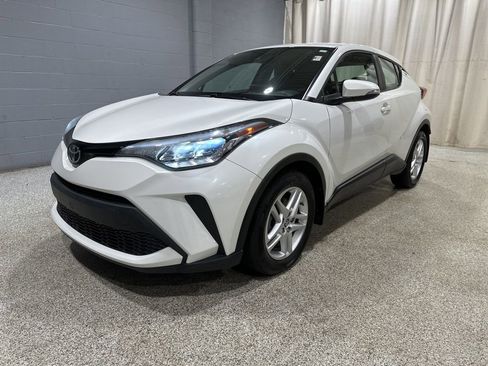 Certified 2021 Toyota C-HR LE image 5