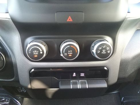 Used 2023 RAM 1500 Big Horn image 18