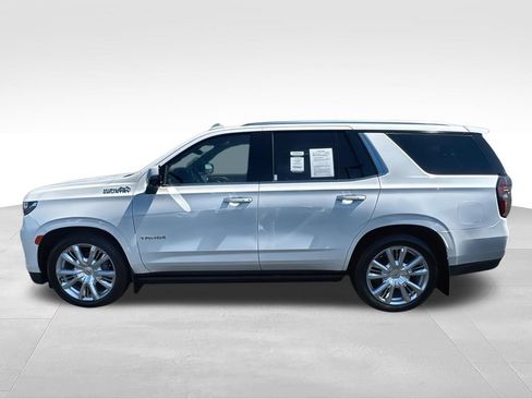 Used 2024 Chevrolet Tahoe High Country AWD/4WD image 5