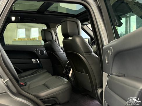 Used 2018 Land Rover Range Rover Sport HSE AWD/4WD image 38