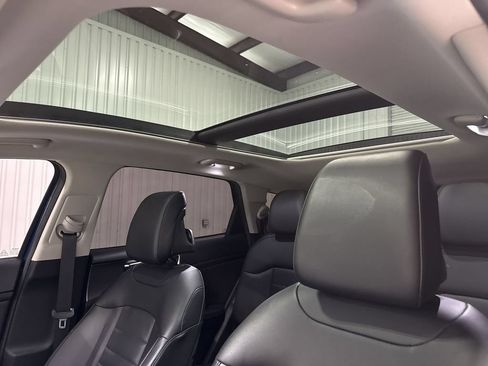 Used 2023 Kia Sportage SX FWD image 19