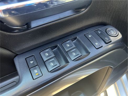 Used 2014 Chevrolet Silverado 1500 LT image 16