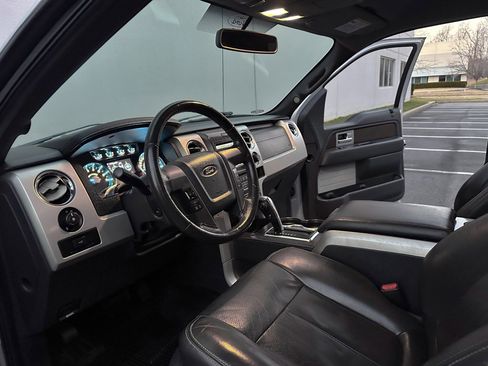 Used 2013 Ford F150 Lariat w/ Lariat Chrome Pkg image 18