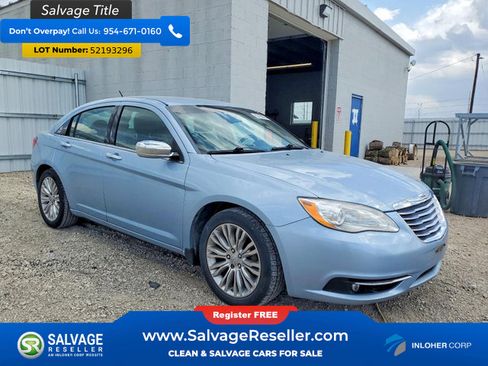 Used 2013 Chrysler 200 Limited FWD image 5