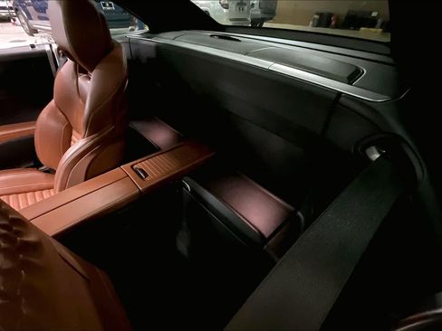 Used 2017 Mercedes-Benz SL 550 image 19