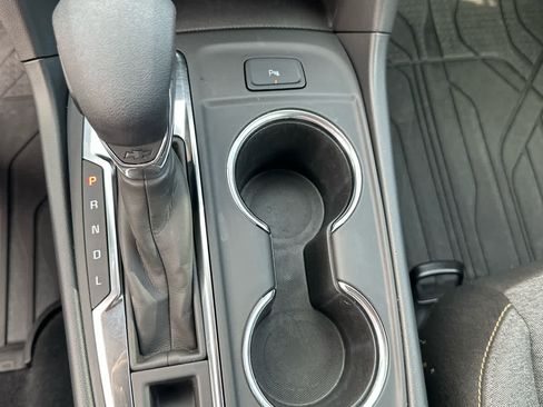 Used 2024 Chevrolet Equinox LT w/ LPO, Floor Liner Package FWD image 21