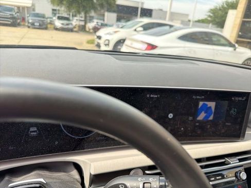 Used 2025 Hyundai Tucson SEL FWD image 10