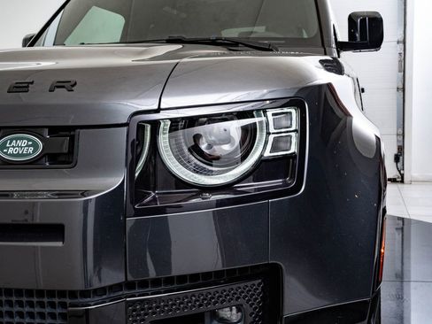 Used 2023 Land Rover Defender 90 V8 image 15