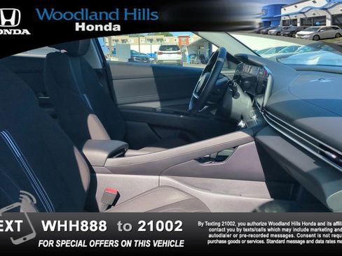 Used 2024 Hyundai Elantra SEL w/ Convenience Package FWD image 25
