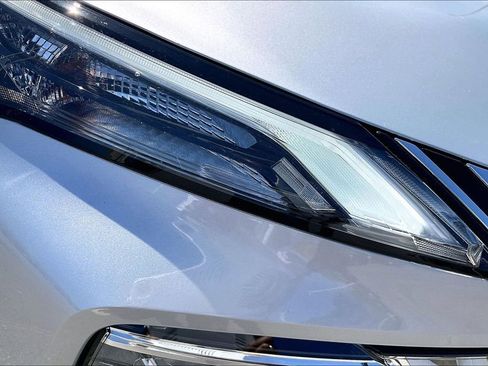 Used 2023 Nissan Rogue SV FWD image 28