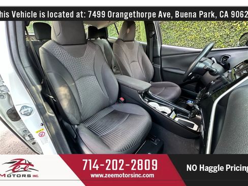 Used 2016 Toyota Prius Three image 20