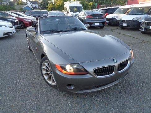 Used 2003 BMW Z4 2.5i image 18