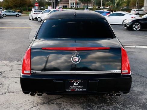 Used 2006 Cadillac DTS Limousine image 11