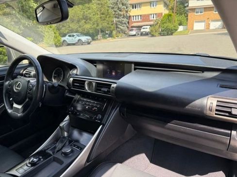 Used 2014 Lexus IS 250 image 27