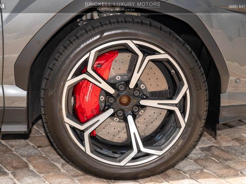 Used 2019 Lamborghini Urus AWD/4WD image 48
