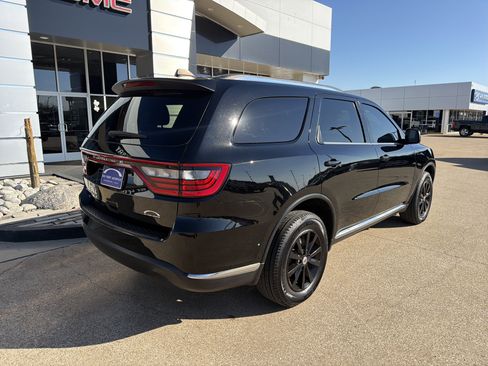 Used 2022 Dodge Durango SXT image 3