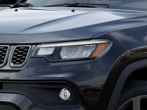 New 2026 Jeep Compass Latitude AWD/4WD image 10