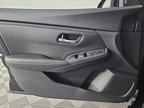 Certified 2025 Nissan Sentra SV FWD image 25