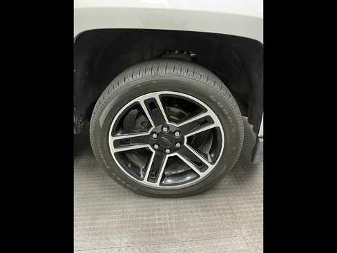 Used 2017 Chevrolet Silverado 1500 LTZ w/ LTZ Plus Package AWD/4WD image 41