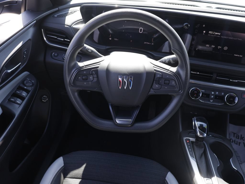 Used 2024 Buick Envista Preferred w/ Convenience II Package FWD image 18
