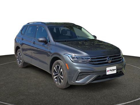 Used 2022 Volkswagen Tiguan S AWD/4WD image 9