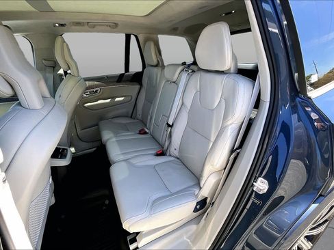 Used 2021 Volvo XC90 T6 Inscription w/ Lounge Package AWD/4WD image 31