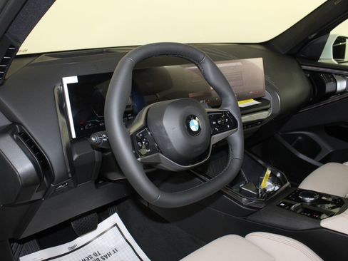 New 2026 BMW X3 xDrive30 w/ Premium Package image 4