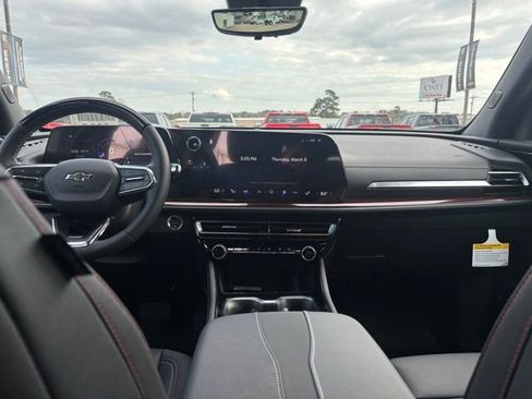 New 2026 Chevrolet Traverse Z71 image 14