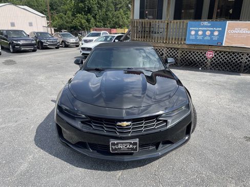Used 2019 Chevrolet Camaro LT RWD image 4