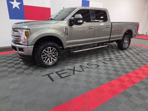 Used 2019 Ford F350 Lariat w/ Lariat Value Package image 2