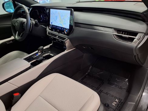 Used 2024 Lexus RX 350 Premium w/ Convenience Package FWD image 9