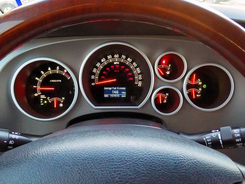 Used 2013 Toyota Sequoia Platinum image 21