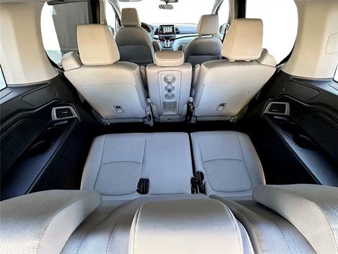 Used 2018 Honda Odyssey EX image 54