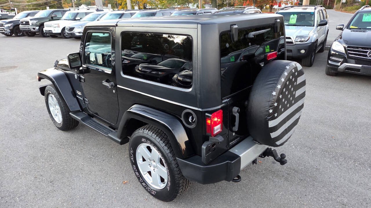 Used 2012 Jeep Wrangler Sahara w/ Dual Top Group AWD/4WD image 10