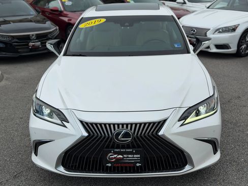 Used 2019 Lexus ES 350 w/ Premium Package FWD image 3