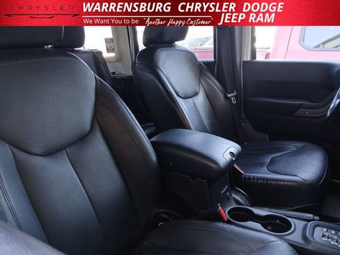 Used 2015 Jeep Wrangler Unlimited Sport w/ Quick Order Package 24S AWD/4WD image 16
